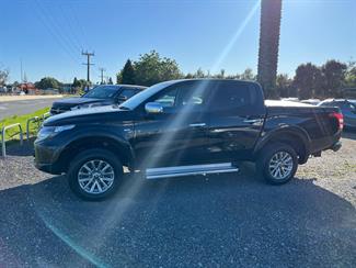 2017 Mitsubishi Triton - Thumbnail