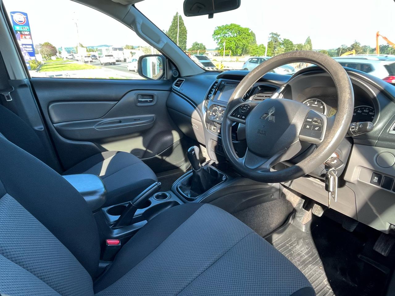 2017 Mitsubishi Triton