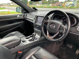 2020 Jeep Grand Cherokee - Thumbnail