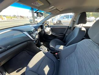 2017 Hyundai Accent - Thumbnail