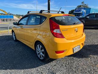 2017 Hyundai Accent - Thumbnail