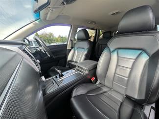 2022 Ssangyong Rexton - Thumbnail