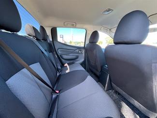 2015 Mitsubishi Triton - Thumbnail