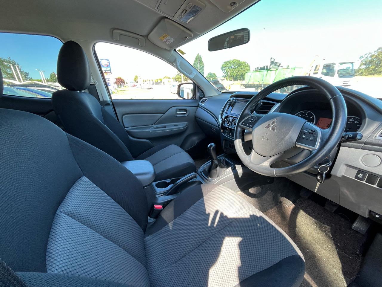 2015 Mitsubishi Triton