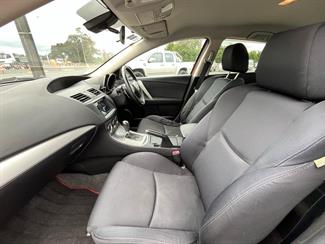 2010 Mazda Axela - Thumbnail