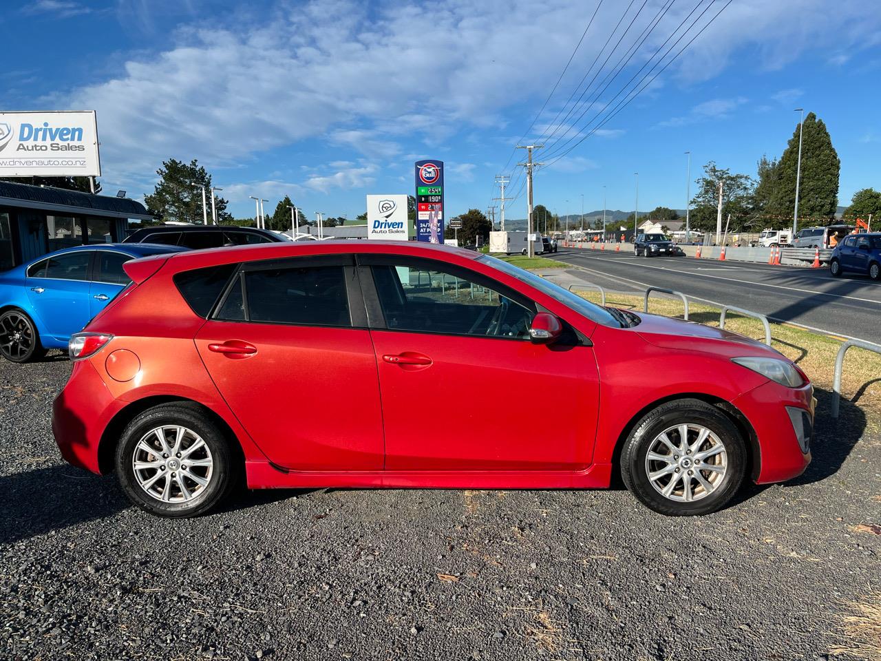 2010 Mazda Axela