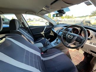 2010 Mazda Axela - Thumbnail