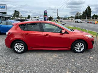 2010 Mazda Axela - Thumbnail