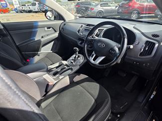 2015 Kia Sportage - Thumbnail
