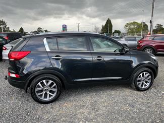 2015 Kia Sportage - Thumbnail