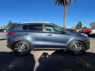 2017 Kia Sportage - Thumbnail