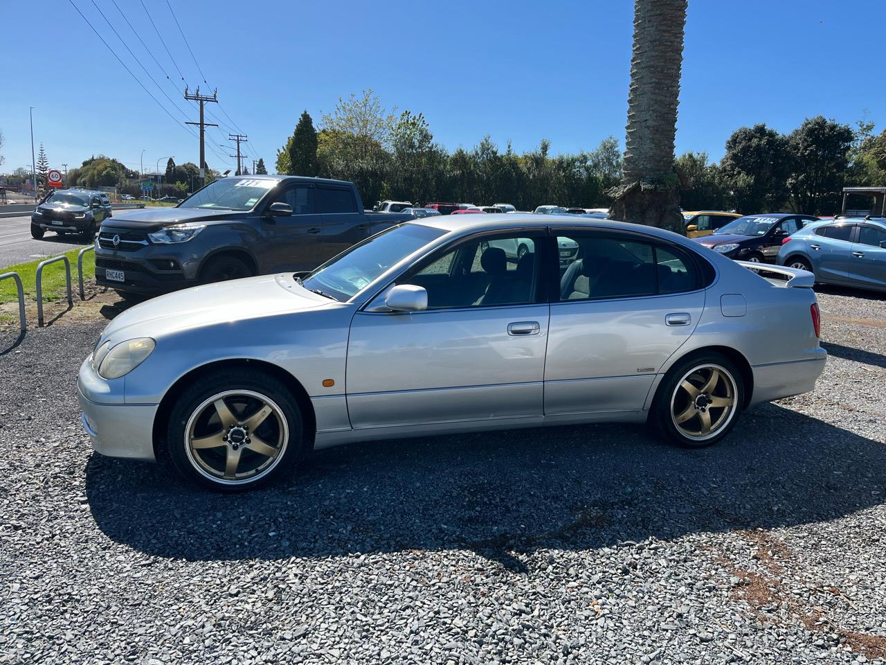 2001 Toyota Aristo