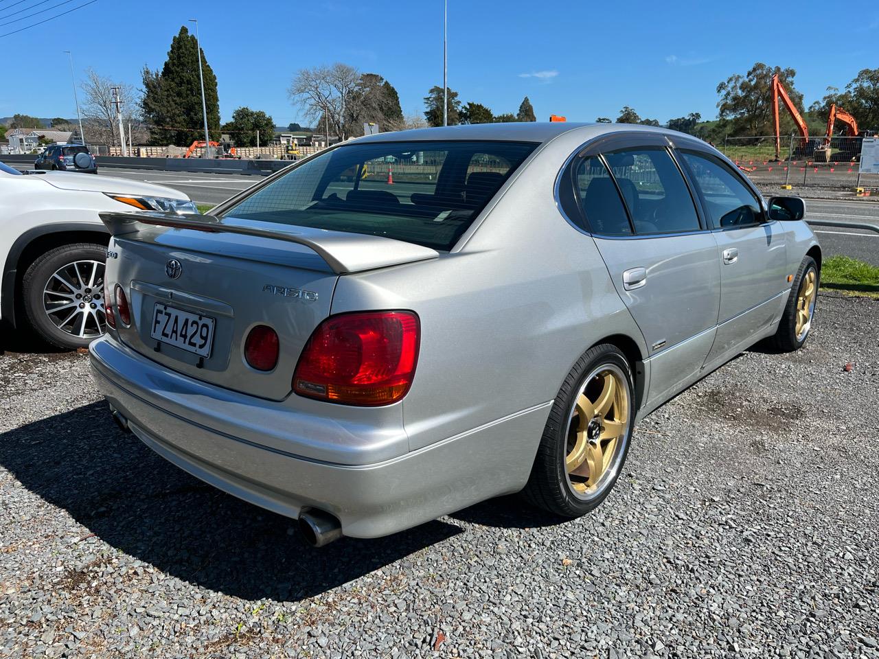 2001 Toyota Aristo