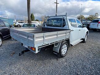 2012 Mitsubishi Triton - Thumbnail
