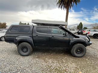 2016 Isuzu D-Max - Thumbnail