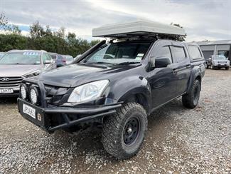 2016 Isuzu D-Max - Thumbnail
