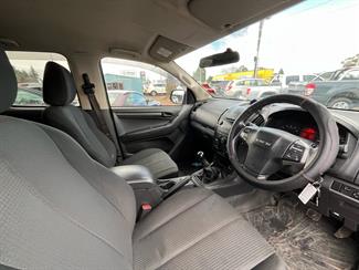2016 Isuzu D-Max - Thumbnail