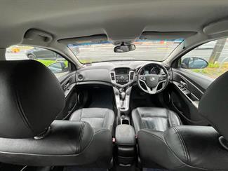 2011 Holden Cruze - Thumbnail