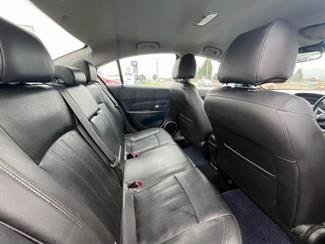 2011 Holden Cruze - Thumbnail