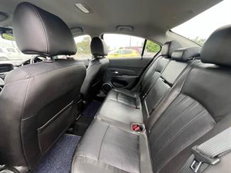 2011 Holden Cruze - Thumbnail