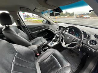 2011 Holden Cruze - Thumbnail