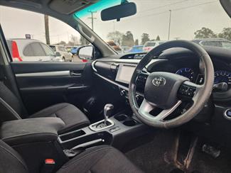 2017 Toyota Hilux - Thumbnail