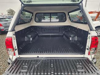 2017 Toyota Hilux - Thumbnail