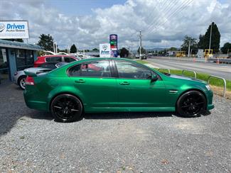 2010 Holden Commodore - Thumbnail