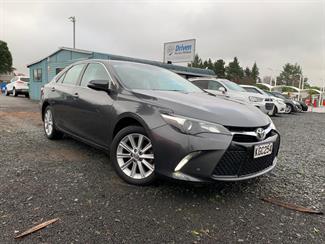 2017 Toyota Camry - Thumbnail