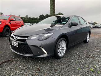 2017 Toyota Camry - Thumbnail