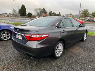 2017 Toyota Camry - Thumbnail