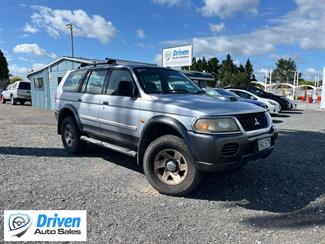 2004 Mitsubishi Challenger - Thumbnail