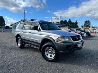 2004 Mitsubishi Challenger - Thumbnail