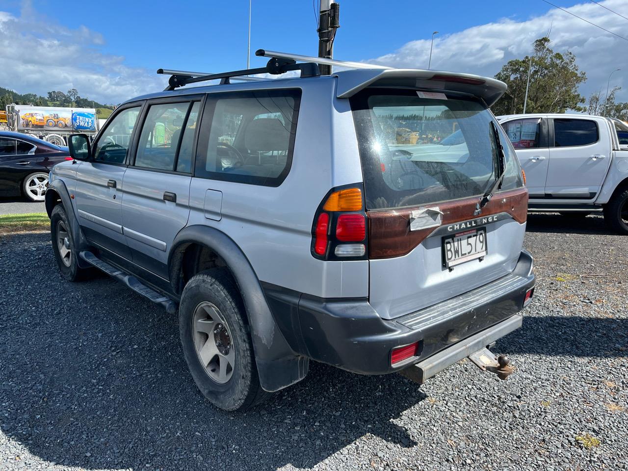 2004 Mitsubishi Challenger