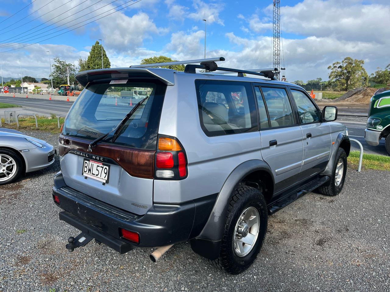 2004 Mitsubishi Challenger