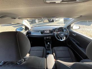 2018 Kia Rio - Thumbnail