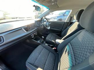 2018 Kia Rio - Thumbnail