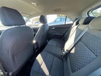 2018 Kia Rio - Thumbnail