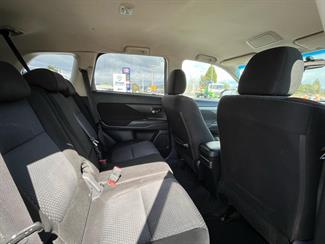 2017 Mitsubishi Outlander - Thumbnail