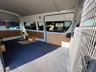 2017 Toyota Hiace - Thumbnail