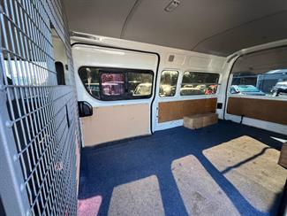 2017 Toyota Hiace - Thumbnail