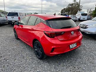 2018 Holden Astra - Thumbnail