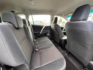 2015 Toyota RAV4 - Thumbnail