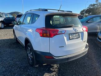 2015 Toyota RAV4 - Thumbnail
