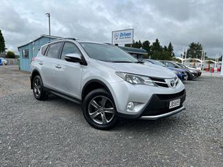 2015 Toyota RAV4 - Thumbnail
