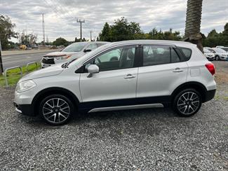 2015 Suzuki SX4 - Thumbnail