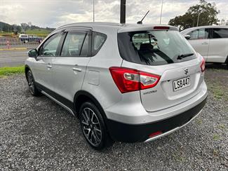 2015 Suzuki SX4 - Thumbnail