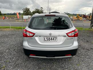 2015 Suzuki SX4 - Thumbnail