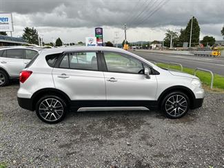 2015 Suzuki SX4 - Thumbnail