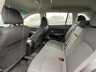 2014 Holden Cruze - Thumbnail